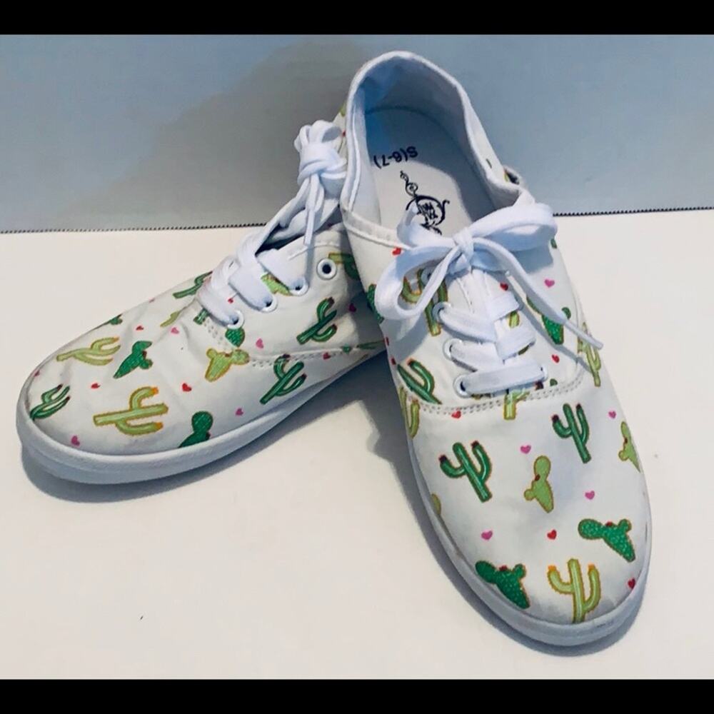 Soul Mates White Sneaker Cactus Designs Size 6-7